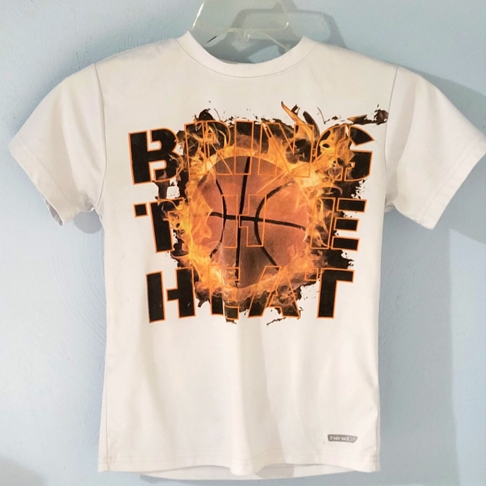 The brand is Hind, and the is a Medium